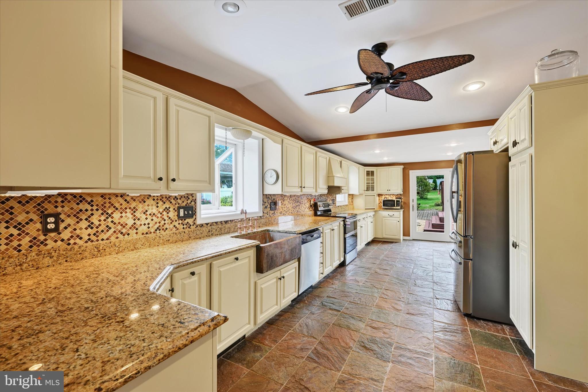 352 Stillwater Road Essex, MD 21221 - Photo 7 of 28