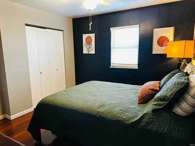 $172,900 | 201 Southwest 3rd Street, Washington, IN 47501