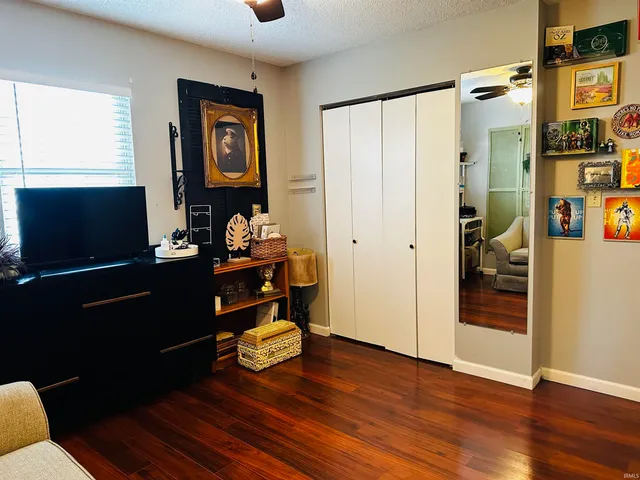 $172,900 | 201 Southwest 3rd Street, Washington, IN 47501