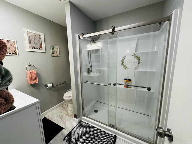 $172,900 | 201 Southwest 3rd Street, Washington, IN 47501