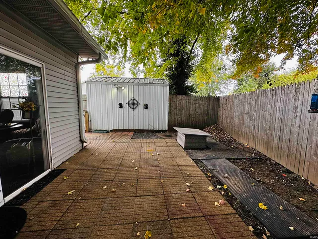 $172,900 | 201 Southwest 3rd Street, Washington, IN 47501