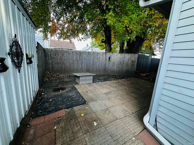 $172,900 | 201 Southwest 3rd Street, Washington, IN 47501