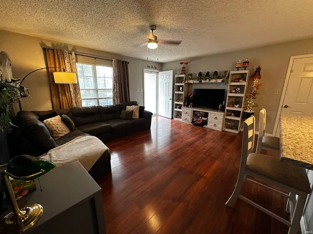 $172,900 | 201 Southwest 3rd Street, Washington, IN 47501