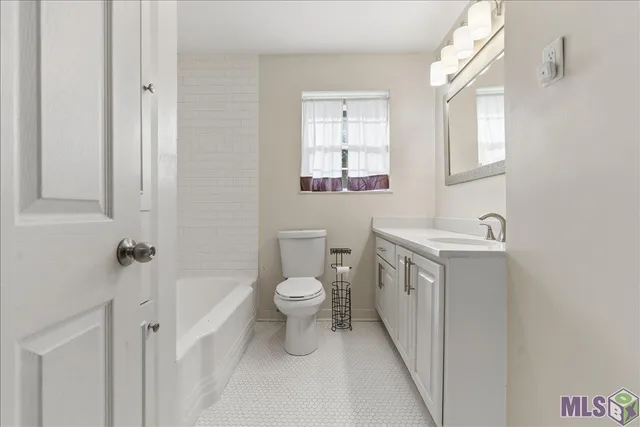 $359,900 | 5550 Berkshire Avenue, Baton Rouge, LA 70806