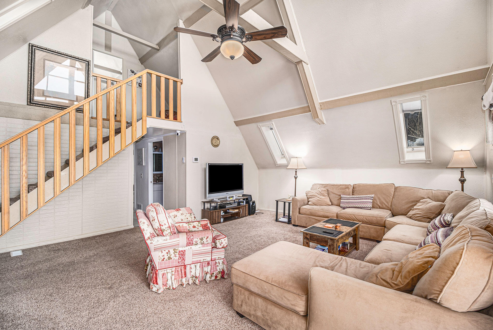 11032 Corey Lake Road Three Rivers, MI 49093 - Photo 5 of 40 Living room