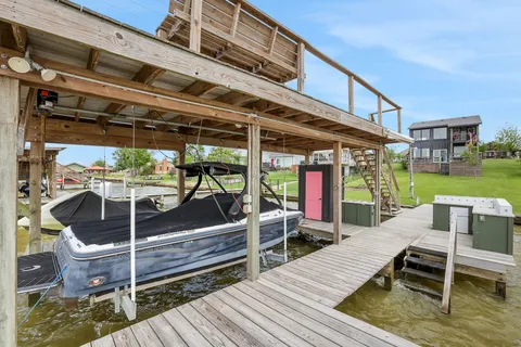 $549,000 | 546 West Cattle Drive, Onalaska, TX 77360