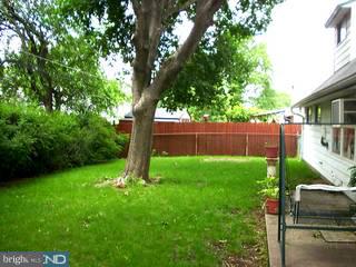 22 Indigo Road Levittown, PA 19057 - Photo 3 of 4 Gallery Image 3