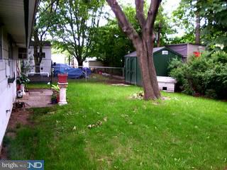 22 Indigo Road Levittown, PA 19057 - Photo 4 of 4 Gallery Image 4