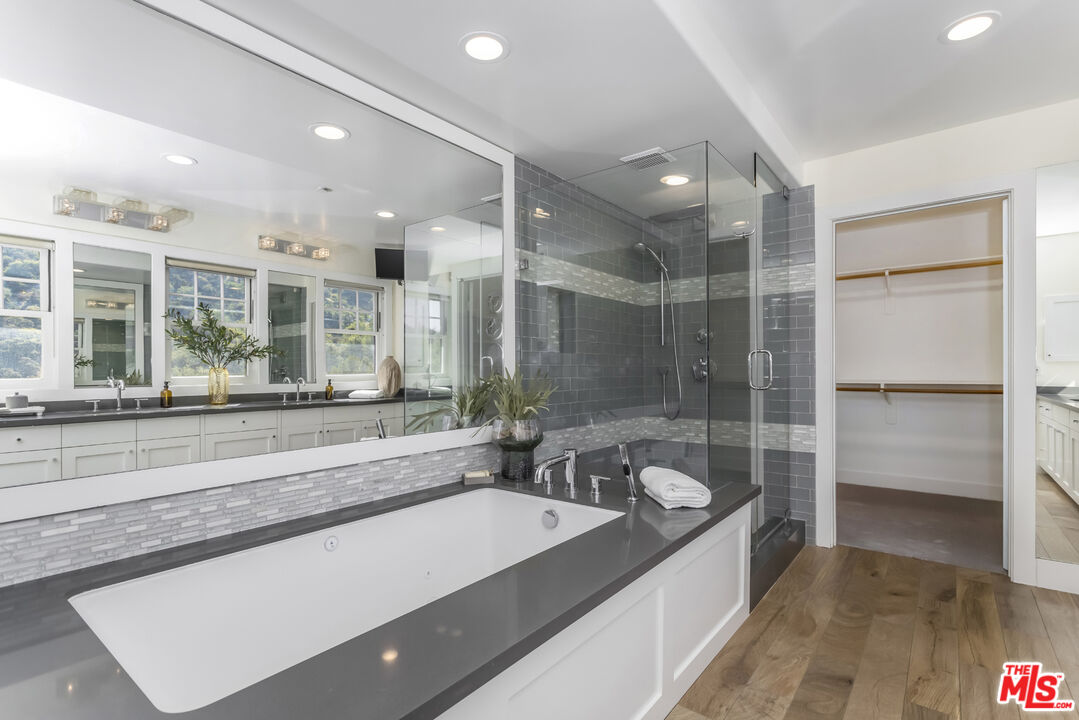 2201 Beech Knoll Road Los Angeles, CA 90046 - Photo 39 of 63 Gallery Image 39