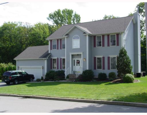 14 Red Hawk Drive Cranston, RI 02921 - Photo 1 of 8 Exterior Front.