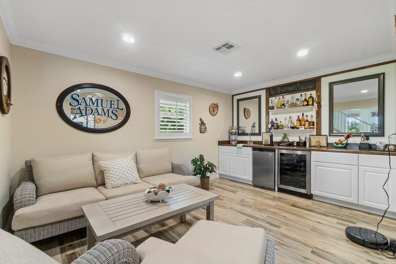 18779 Southeast River Ridge Road Tequesta, FL 33469 - Photo 18 of 62 Bonus Room with Wetbar