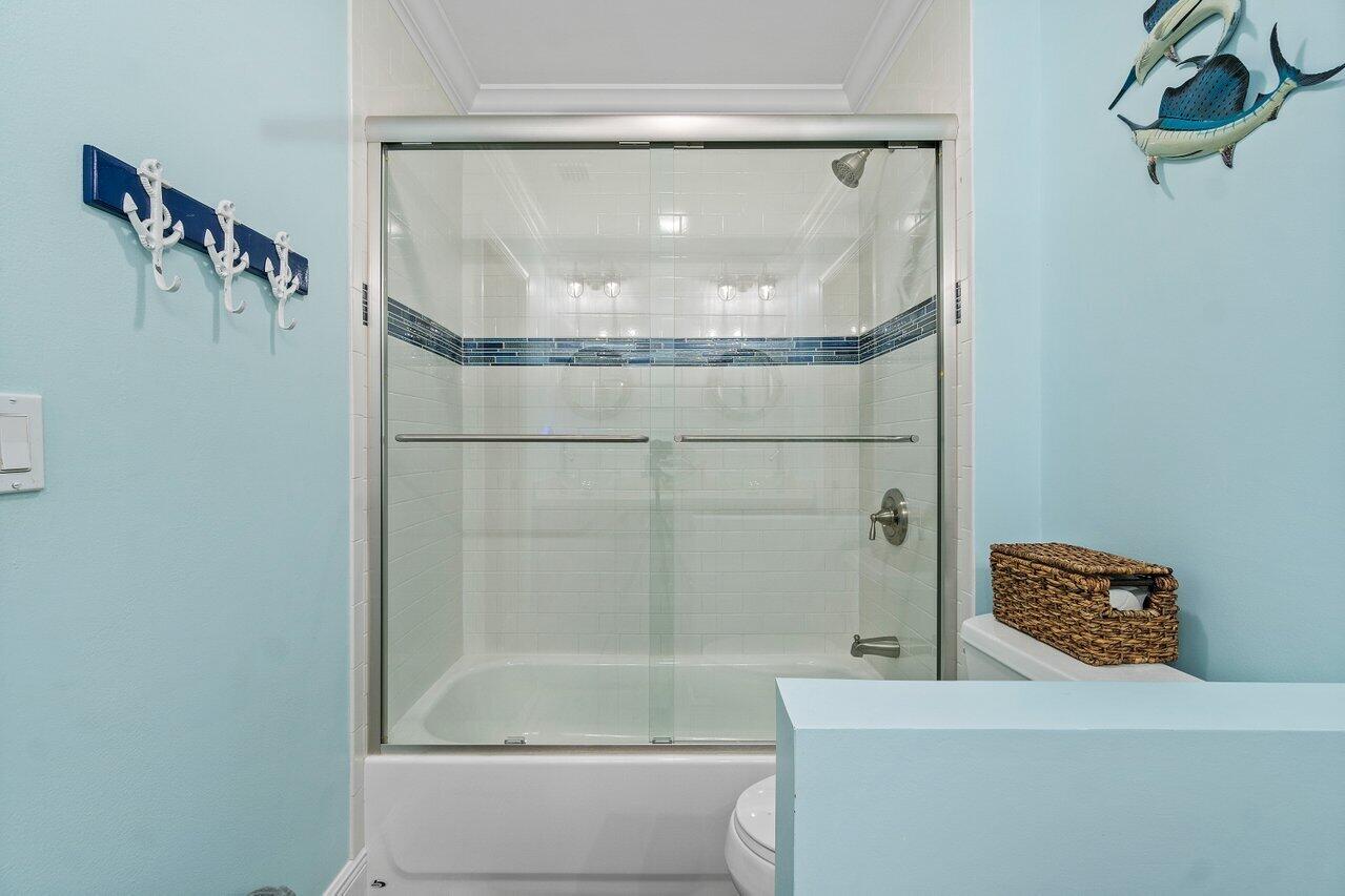 18779 Southeast River Ridge Road Tequesta, FL 33469 - Photo 27 of 62 Jack & Jill Shower