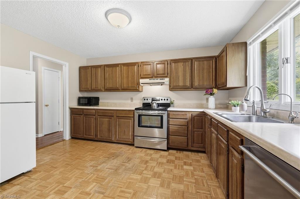 1417 Wiley Lewis Road Greensboro, NC 27406 - Photo 26 of 43