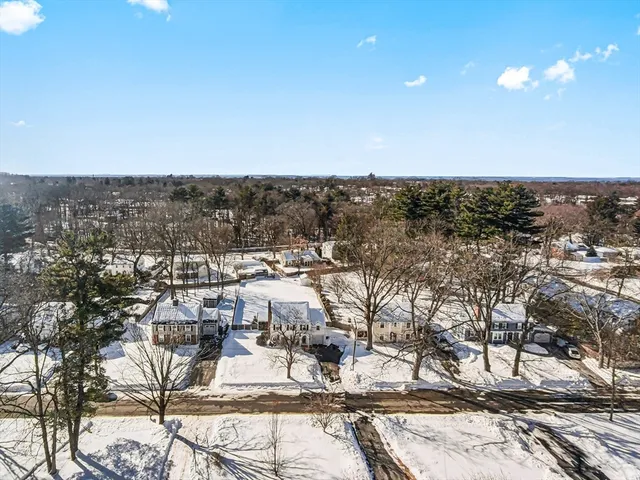 $349,900 | 120 Bridle Path Road, Springfield, MA 01118