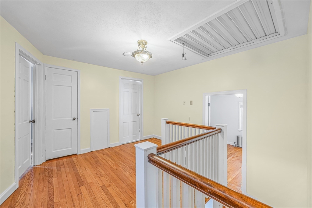 120 Bridle Path Road Springfield, MA 01118 - Photo 17 of 32