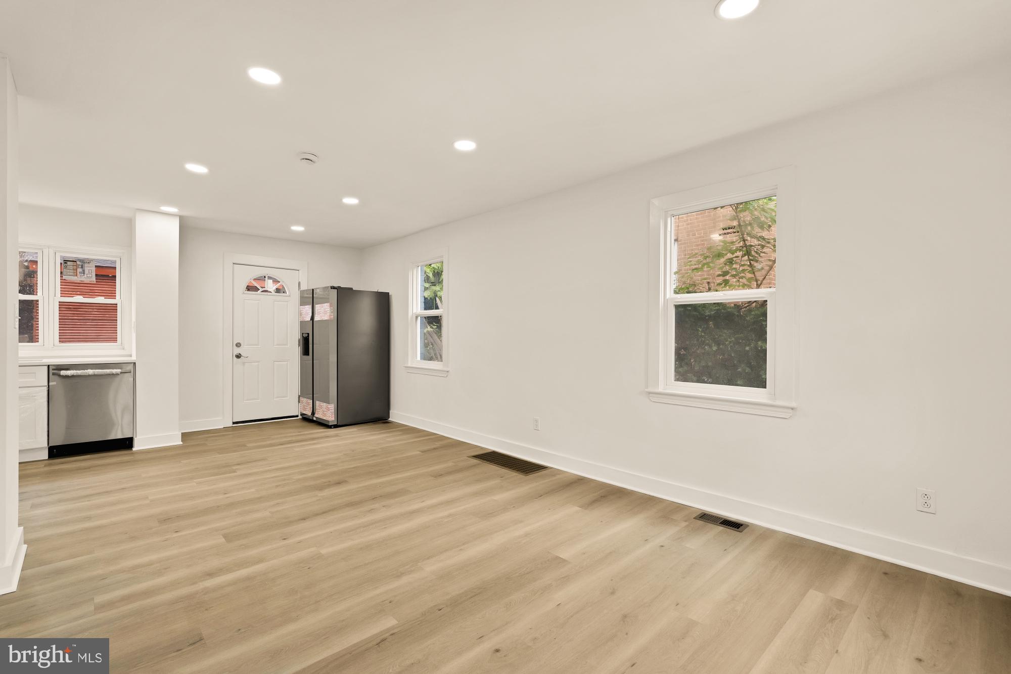 4620 B Street Southeast Washington, DC 20019 - Photo 2 of 23