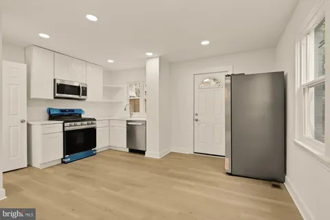 $384,000 | 4620 B Street Southeast, Washington, DC 20019