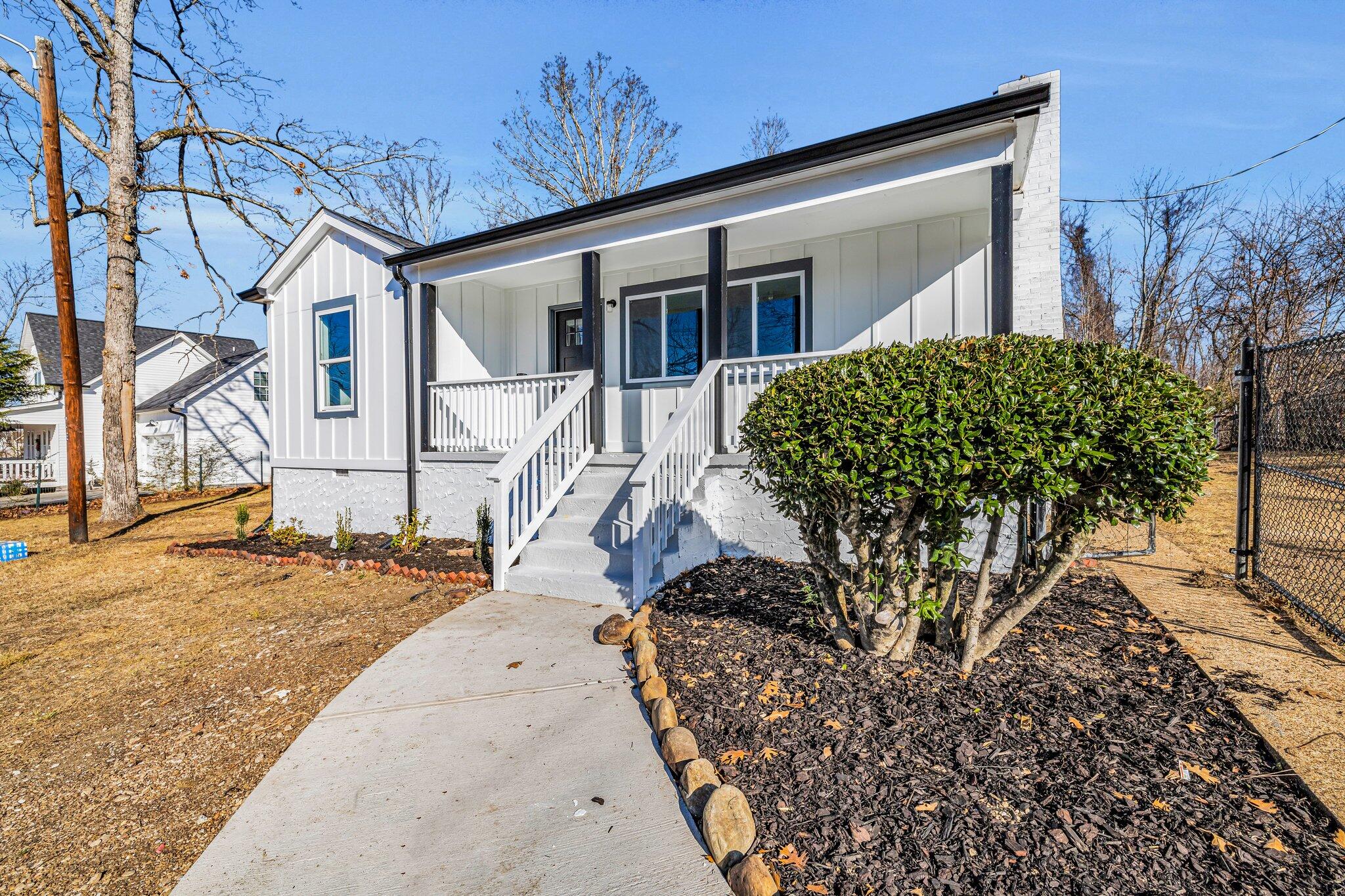 7909 Igou Gap Road Chattanooga, TN 37421 - Photo 3 of 24 3-web-or-mls-7909-igou-gap-rd