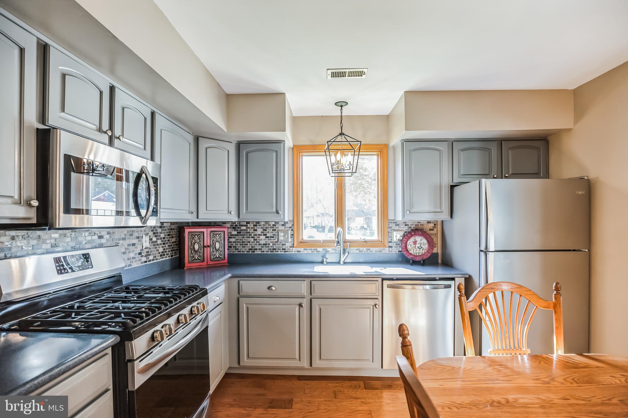 42 Longhurst Road Marlton, NJ 08053 - Photo 11 of 33