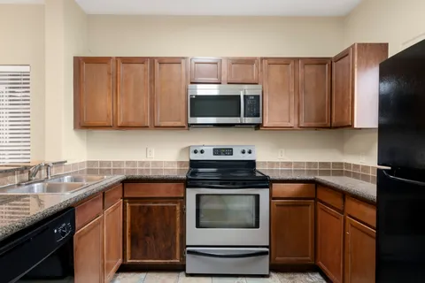 $279,000 | 6810 Deatonhill Drive, Unit 4102, Austin, TX 78745