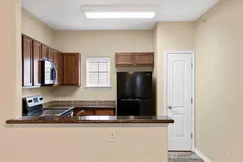 $279,000 | 6810 Deatonhill Drive, Unit 4102, Austin, TX 78745