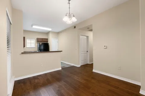 $279,000 | 6810 Deatonhill Drive, Unit 4102, Austin, TX 78745