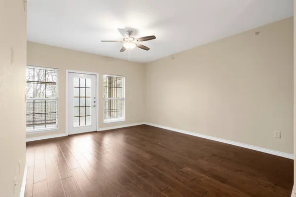 $279,000 | 6810 Deatonhill Drive, Unit 4102, Austin, TX 78745