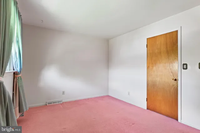 $349,900 | 25 Lippizan Drive, Shippensburg, PA 17257