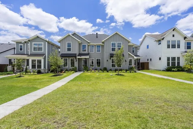 $455,000 | 2240 Drake Street, Fort Worth, TX 76008