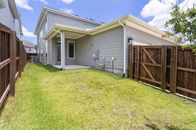 $455,000 | 2240 Drake Street, Fort Worth, TX 76008
