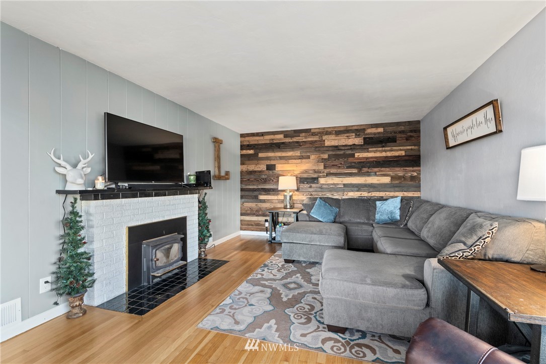 1060 Fowler Street Raymond, WA 98577 - Photo 11 of 19 Gallery Image 11