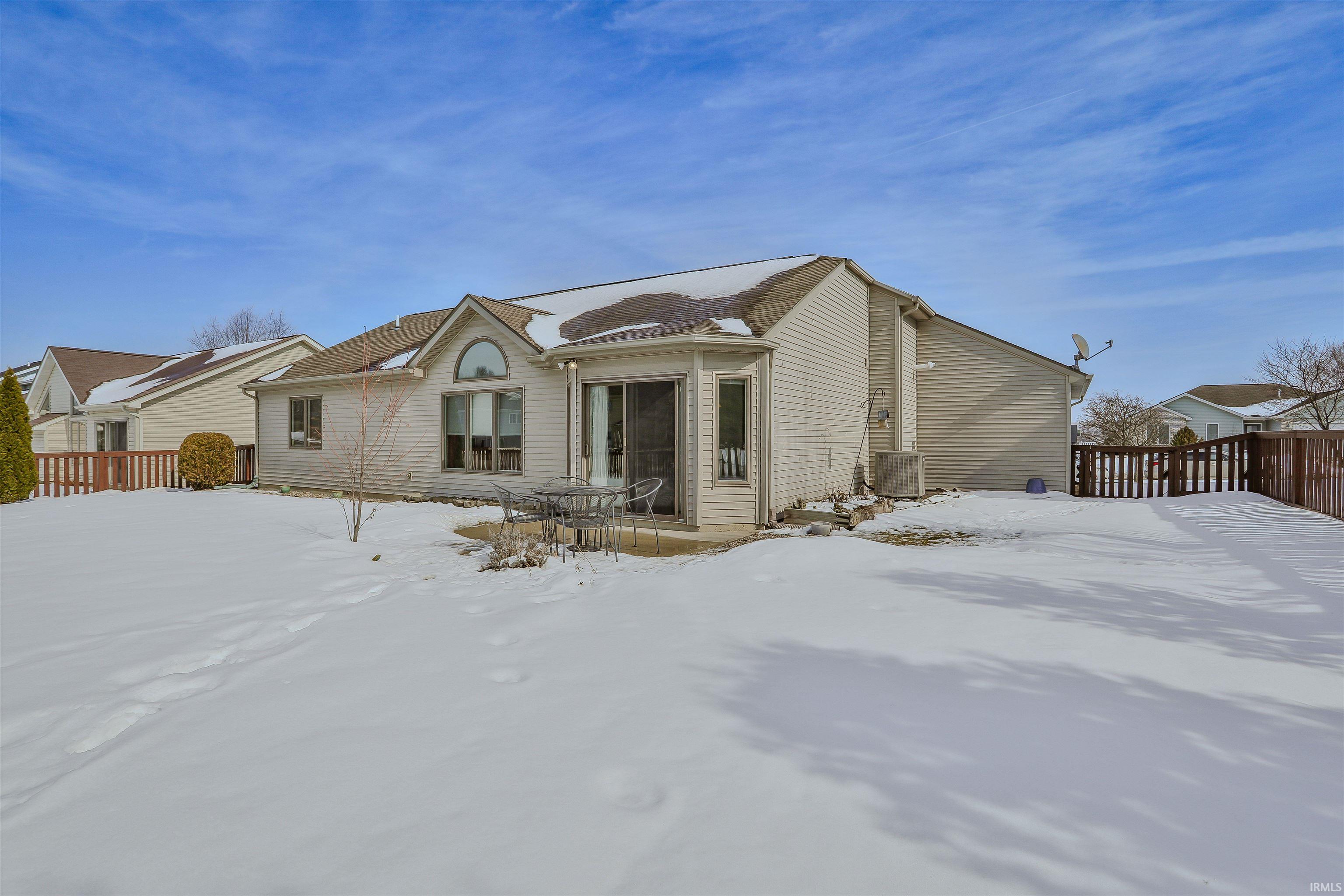 2111 Highlander Drive Warsaw, IN 46580 - Photo 3 of 22