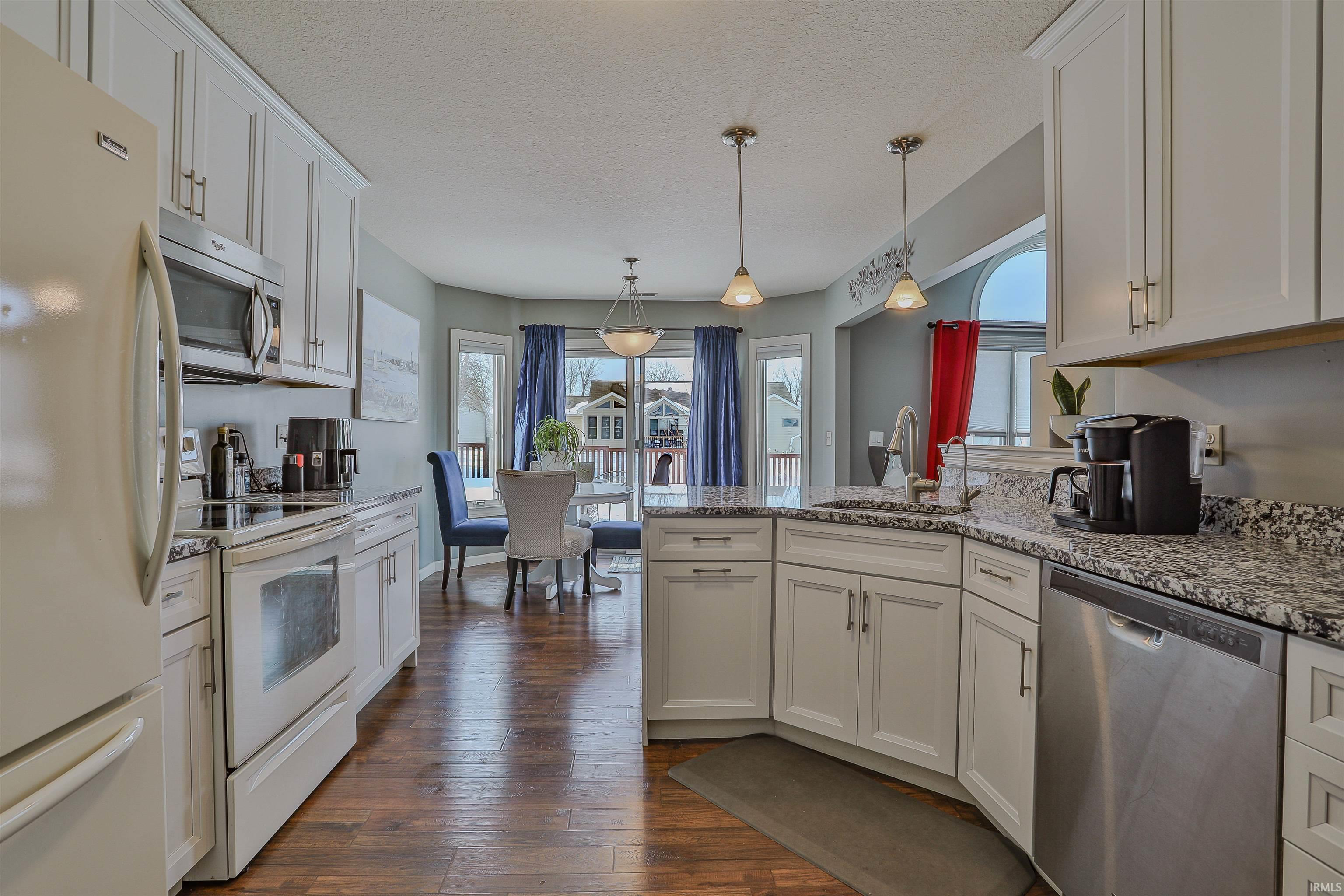 2111 Highlander Drive Warsaw, IN 46580 - Photo 10 of 22