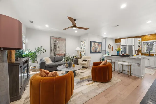 $329,900 | 309 East Franklin Street, Hillsboro, TX 76645