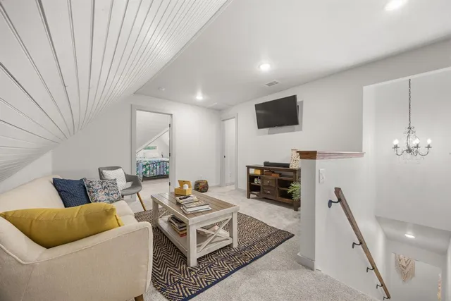 $329,900 | 309 East Franklin Street, Hillsboro, TX 76645