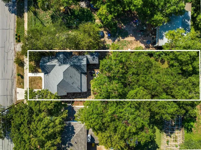 $329,900 | 309 East Franklin Street, Hillsboro, TX 76645