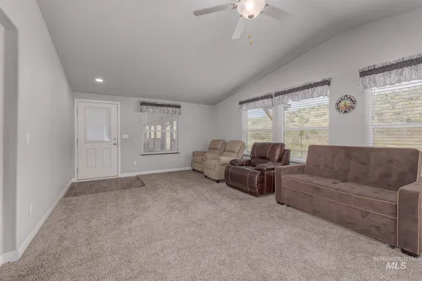 $699,900 | 1587 Gentry Lane, Weiser, ID 83672