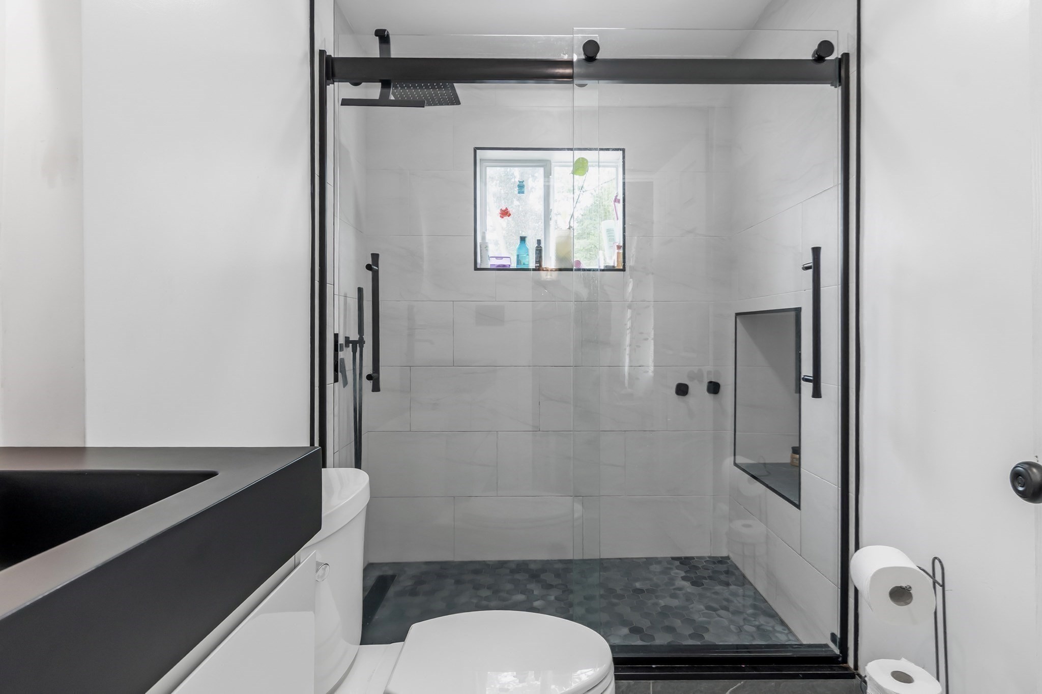 277 Cumberland Road Lowell, MA 01850 - Photo 10 of 41 Gallery Image 10