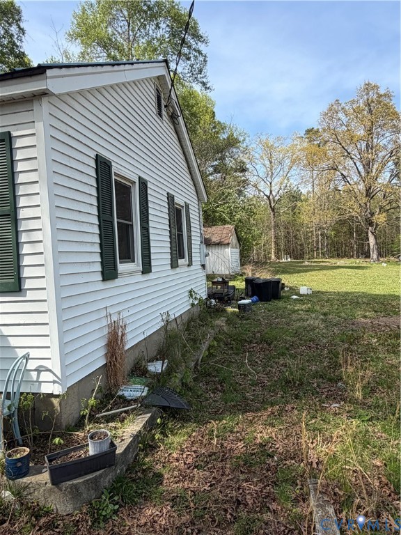 4806 Cox Road Wilsons, VA 23894 - Photo 4 of 12