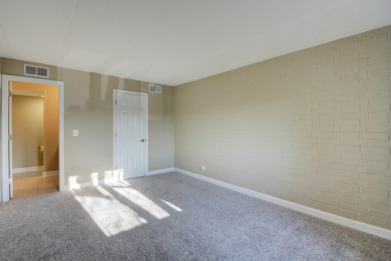 548 Timber Ridge Drive, Unit 106 Carol Stream, IL 60188 - Photo 12 of 24