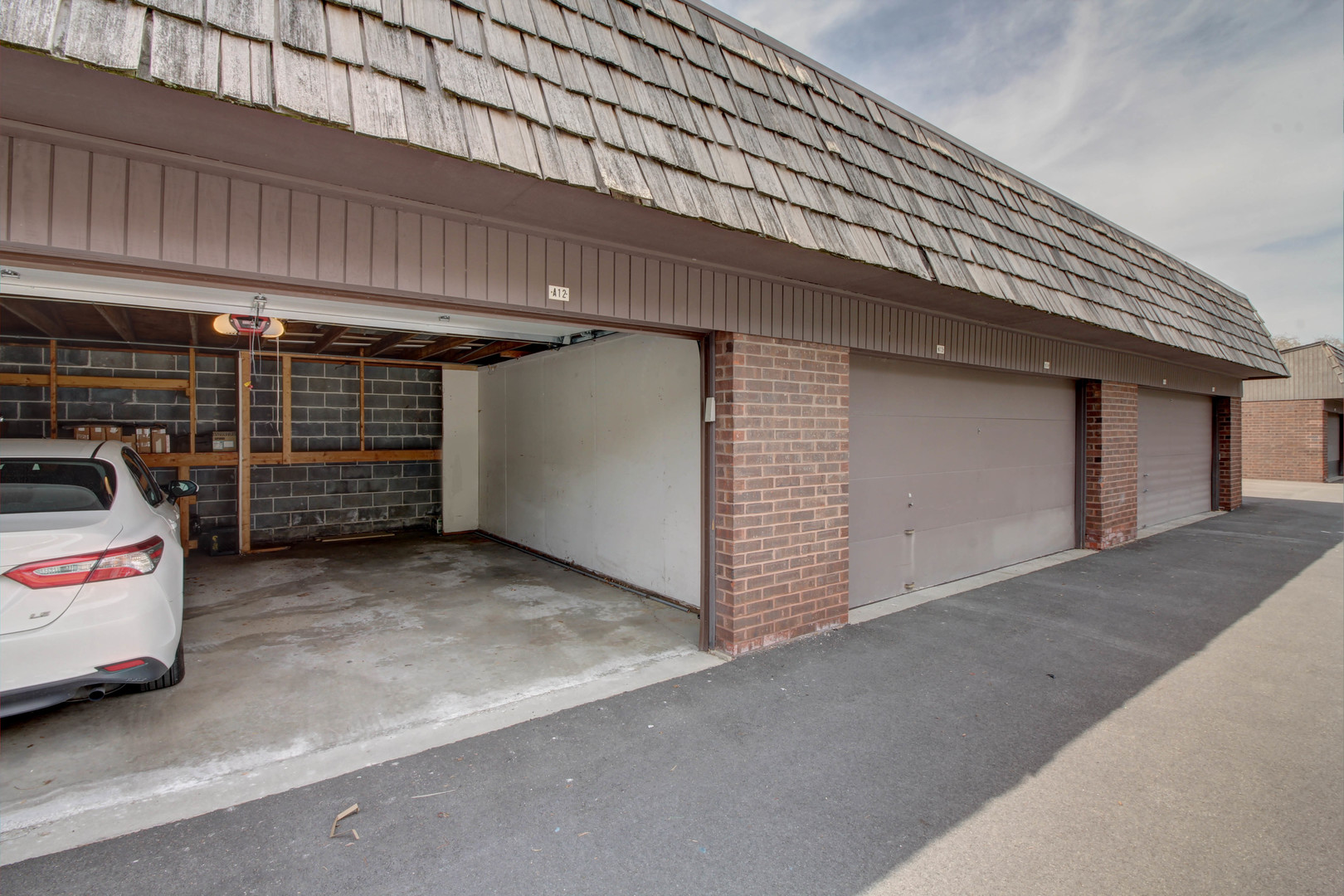 548 Timber Ridge Drive, Unit 106 Carol Stream, IL 60188 - Photo 20 of 24