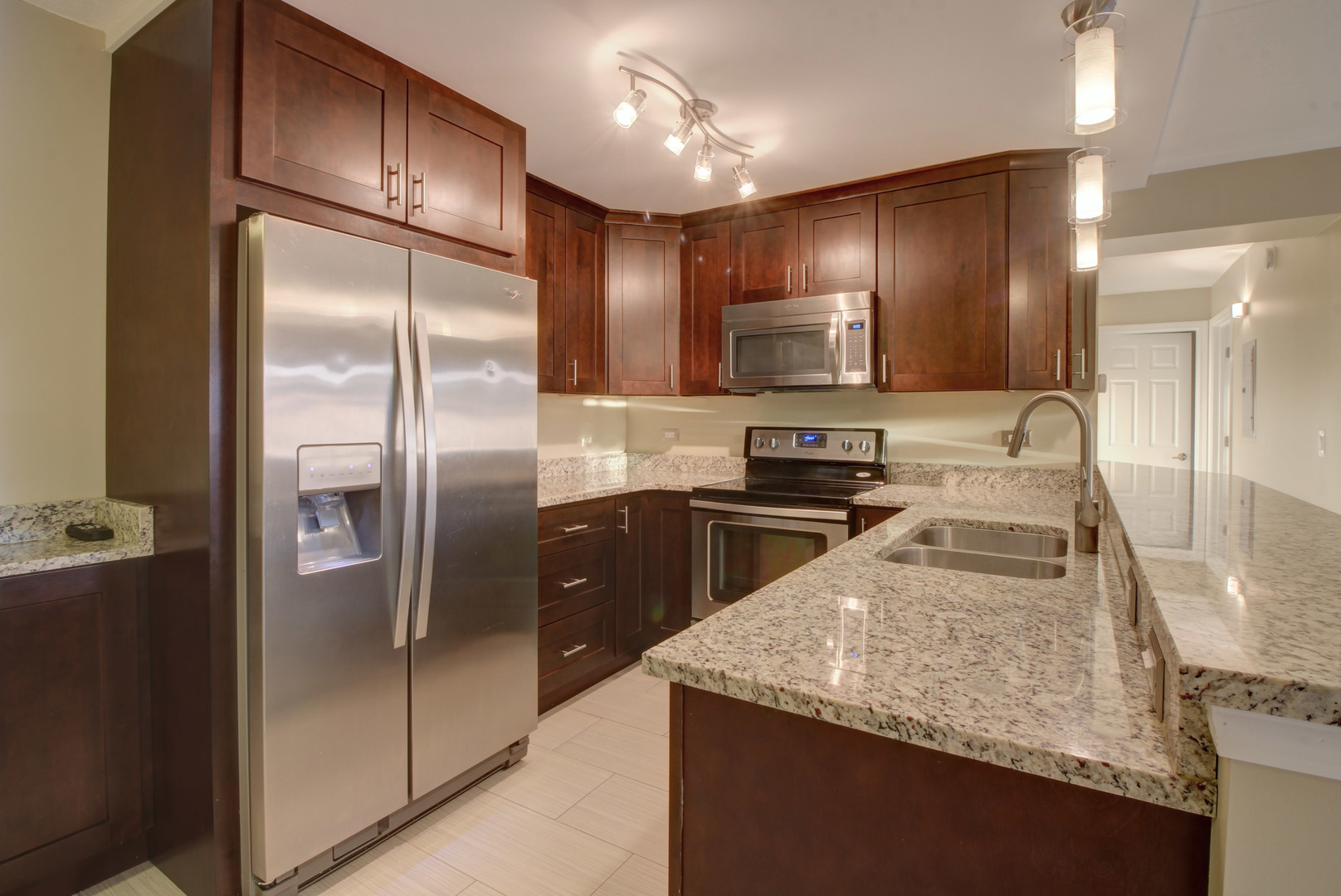 548 Timber Ridge Drive, Unit 106 Carol Stream, IL 60188 - Photo 8 of 24