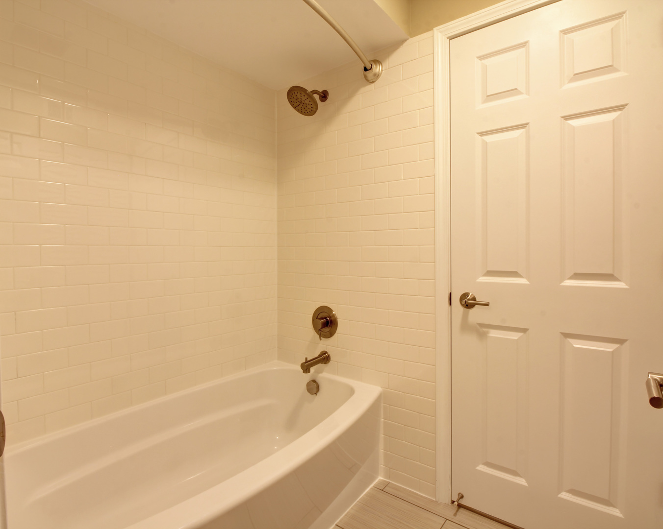 548 Timber Ridge Drive, Unit 106 Carol Stream, IL 60188 - Photo 10 of 24
