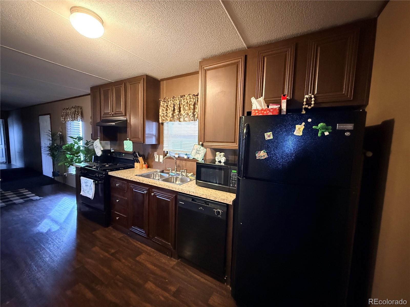 10201 Riverdale Road Thornton, CO 80229 - Photo 22 of 36