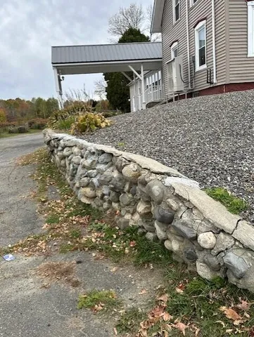 $279,000 | 30 Main Street, St. Albans, ME 04971