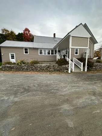 $279,000 | 30 Main Street, St. Albans, ME 04971