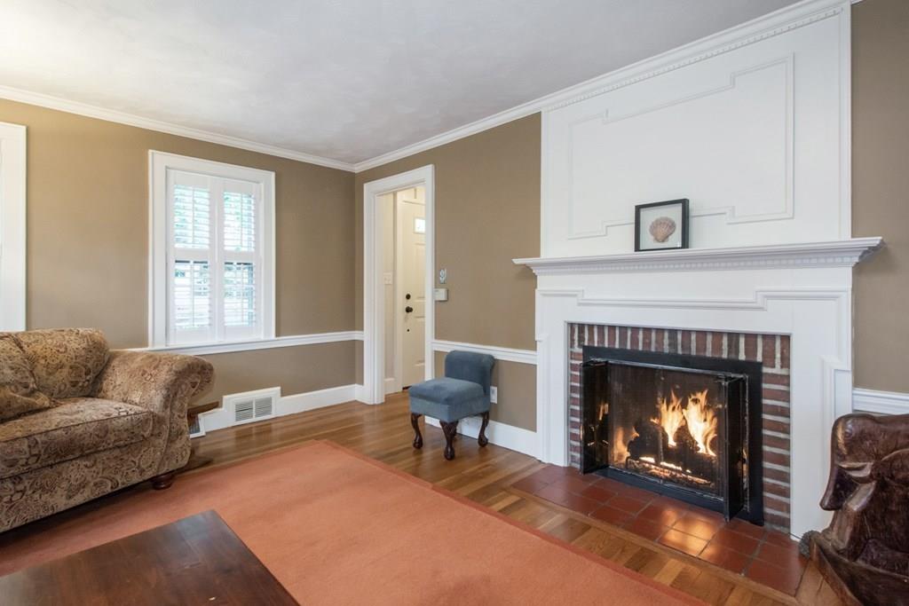 73 Wentworth Road Melrose, MA 02176 - Photo 8 of 37 Gallery Image 8