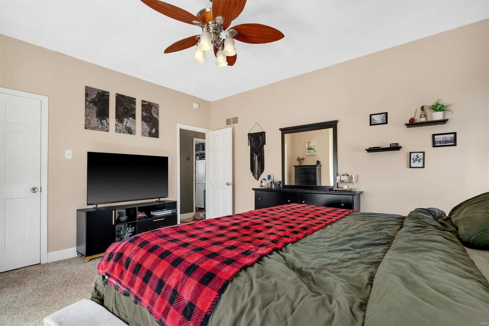 6456 Scanlan Avenue St. Louis, MO 63139 - Photo 17 of 36