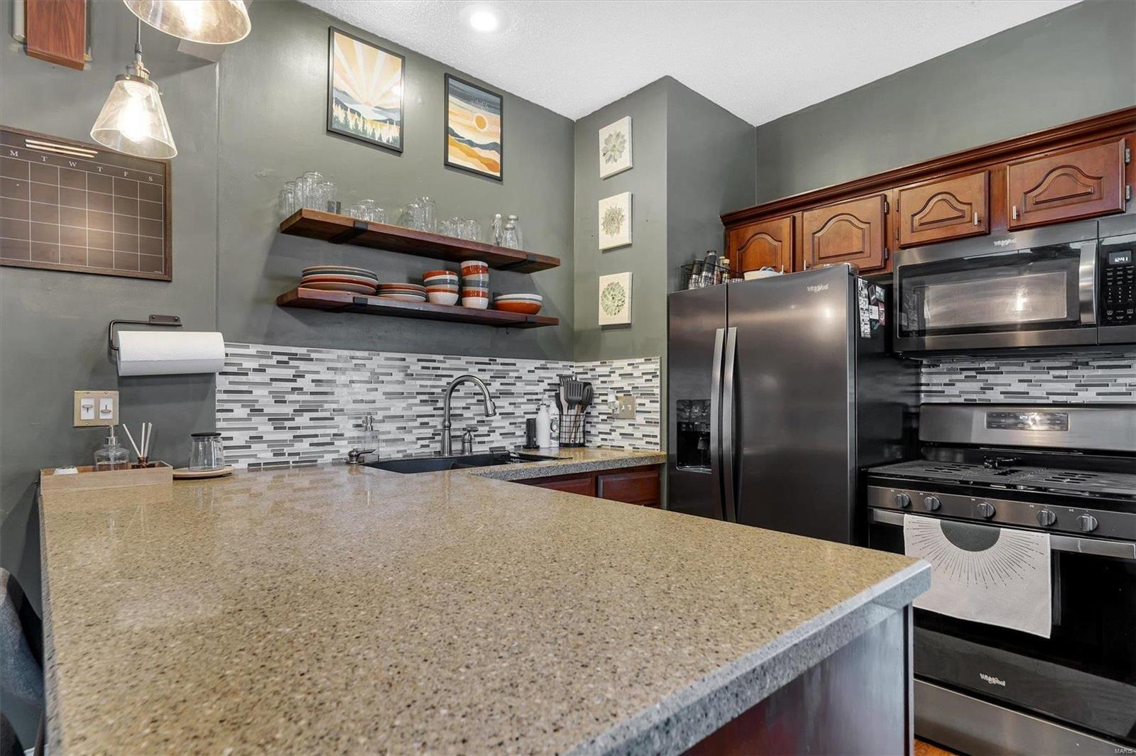 6456 Scanlan Avenue St. Louis, MO 63139 - Photo 9 of 36
