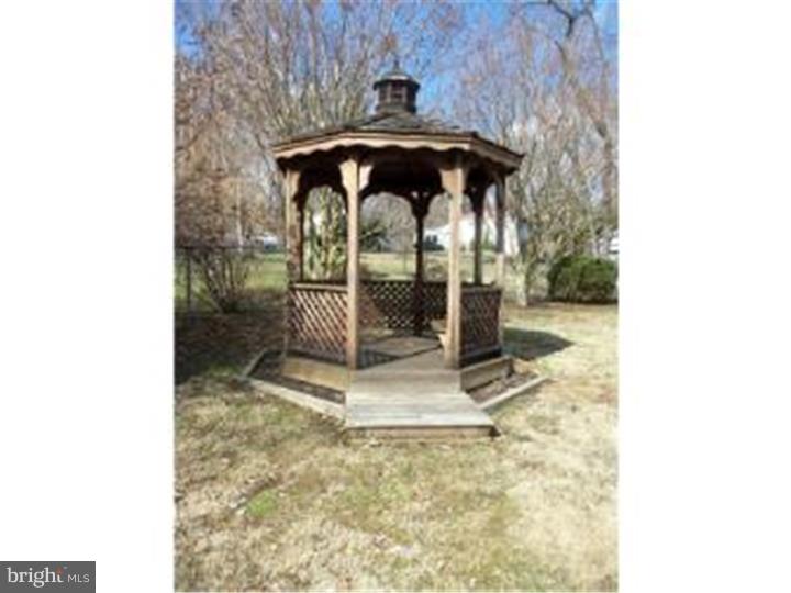 1026 Arbuta Road Abington, PA 19001 - Photo 16 of 25 Gallery Image 16